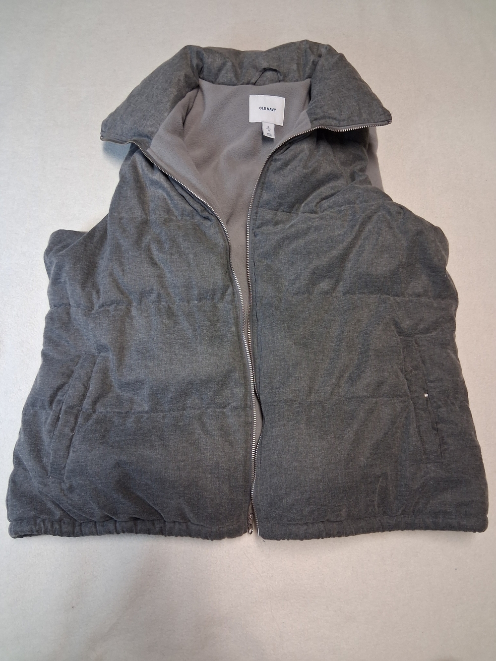 Old Navy Gray Quilted Puffer Vest